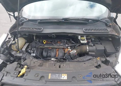 2017 Ford Escape S z USA, uszkodzony, nr VIN 1FMCU0F75HUE64892